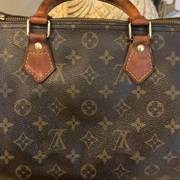 Louis Vuitton Monogram Speedy 30 - Picture 7 of 16